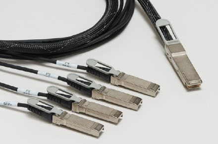 TE Connectivity SFP28/QSFP28铜电缆组件