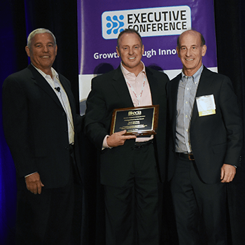 Mouser VP Todd McAtee Receives ECIA Distinguished Service Award